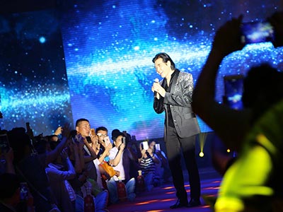 上海明星經(jīng)紀